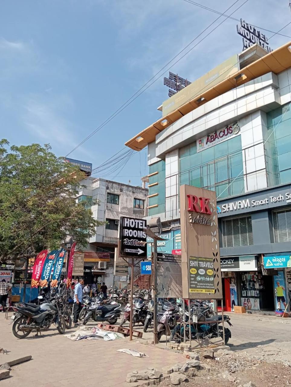 Hotel Mountain Bharuch Buitenkant foto